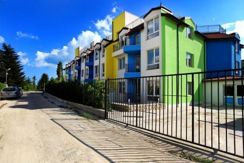 Apartamento Minismart Complex Rainbow Garden And Jacuzzi