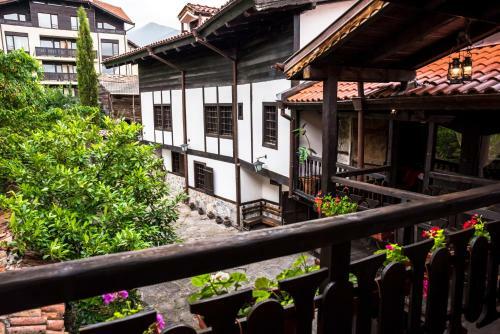 Hostal Banskovilla Zlateva House