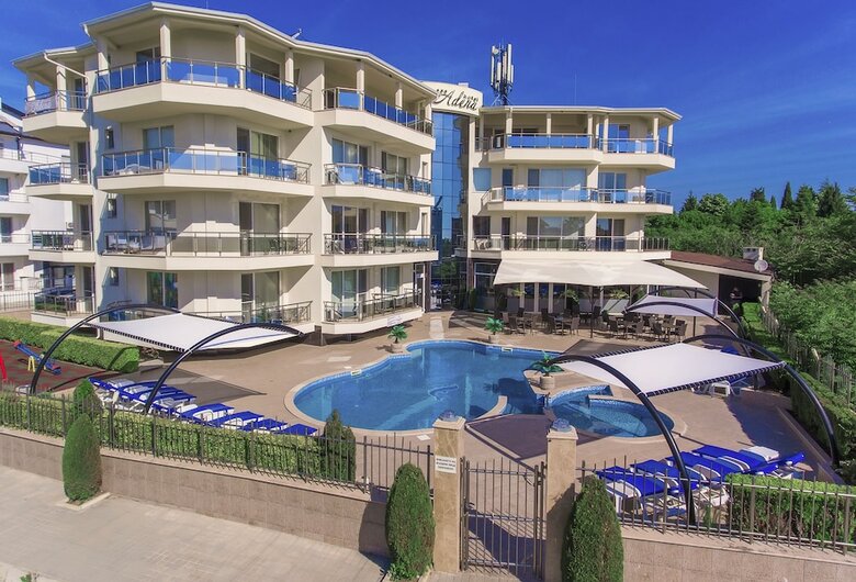 Family Hotel Adena