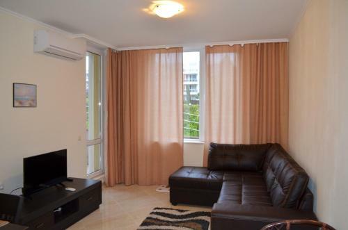 Sunny Island Apartment
