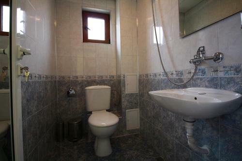 Hostal Guest House Popovi