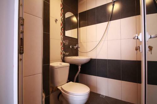 Hostal Guest House Popovi