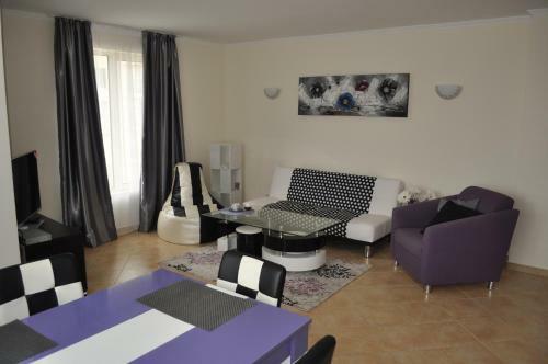 Negresco Apartments