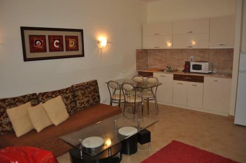 Negresco Apartments