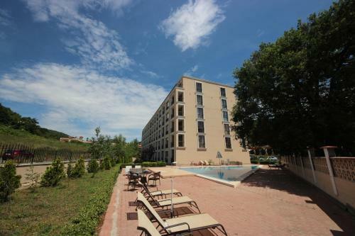 Menada Villa Astoria Apartments