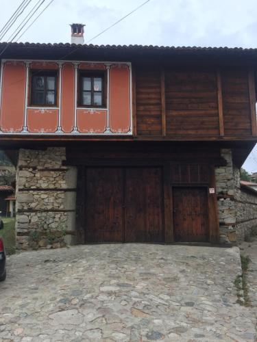 Hostal ?????????? ????