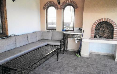 Three-bedroom Holiday Home In Kosharitsa Village