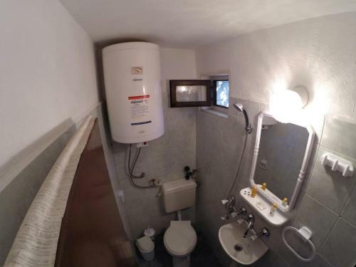 Hostal Guest Rooms Kostovi