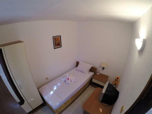 Hostal Guest Rooms Kostovi