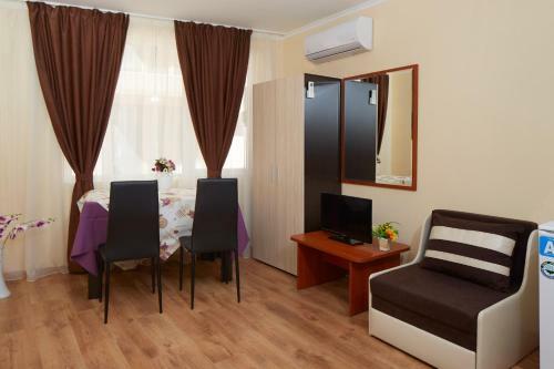 Feniks Apartments