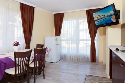Feniks Apartments
