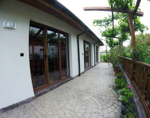 Anastasia Guest House