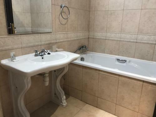Pearl Beach Apartments In The Cliff Resort
