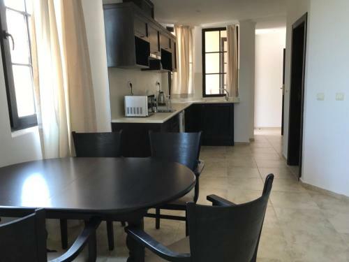 Pearl Beach Apartments In The Cliff Resort