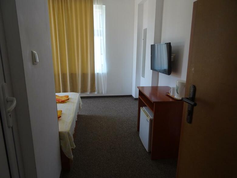 Hostal Dobrevi Guest House