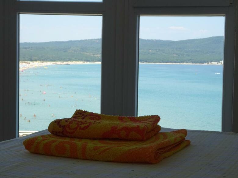 Hostal Dobrevi Guest House