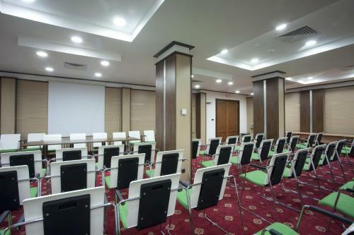 Hotel Emerald Beach Resort & Spa