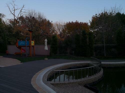Mellia Park Apartment