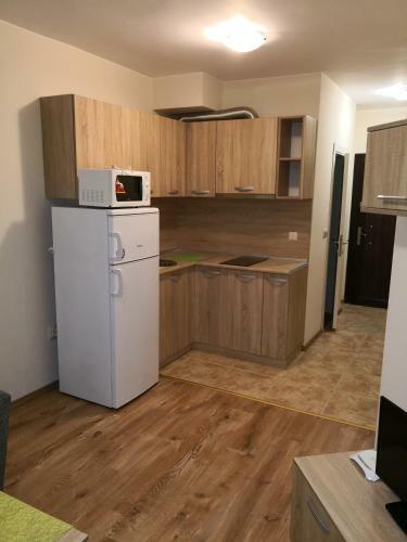 Mellia Park Apartment