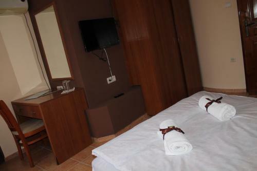 Family Hotel Square