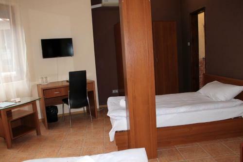 Family Hotel Square
