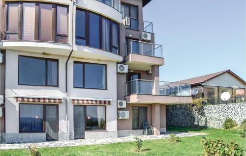 One-bedroom Apartment In Sinemorets