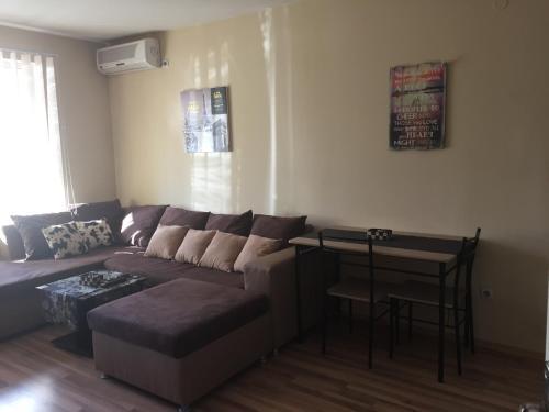 Pirotska Apartment Gn / Free Garage