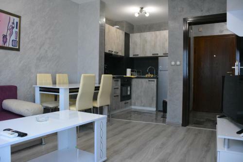 Lubata Apartments Single Suits