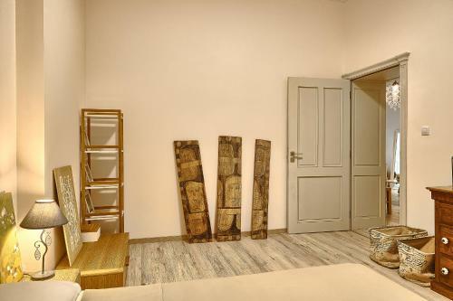 Baratero City Corner Apartments