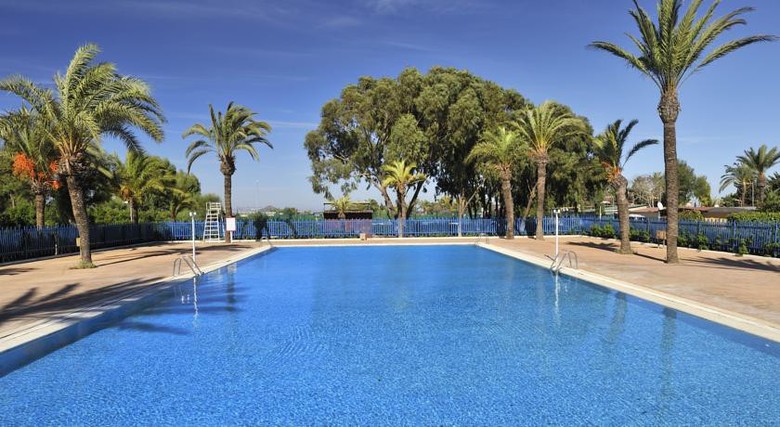 Apartamentos Camping Caravaning La Manga