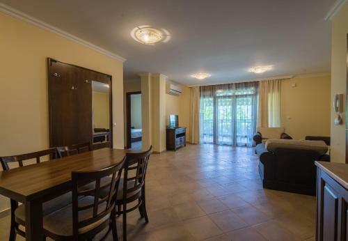 Private Apartments With Sea View In St. Marina