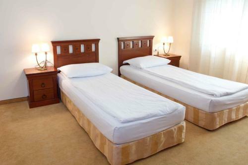 Private Apartments With Sea View In St. Marina