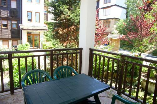 Private Apartments With Sea View In St. Marina