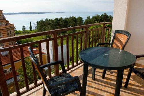 Private Apartments With Sea View In St. Marina