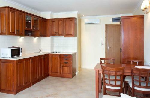 Private Apartments With Sea View In St. Marina