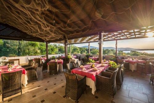 Private Apartments With Sea View In St. Marina