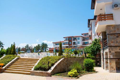 Gardenia Hills Hotel