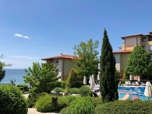 Private Apartments Garden Of Eden