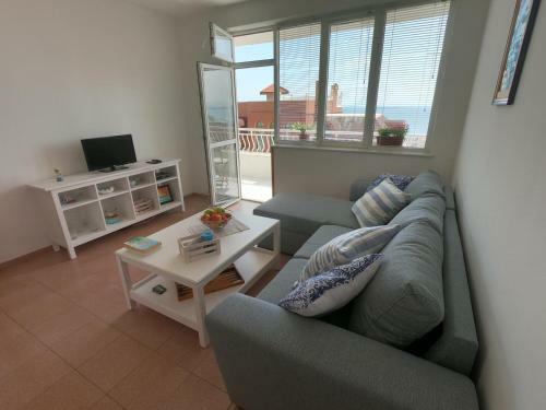 Apartment In St. Vlas With Terrace