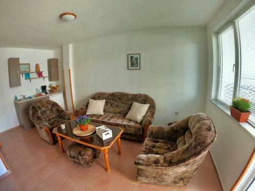 Apartment In St. Vlas With Terrace
