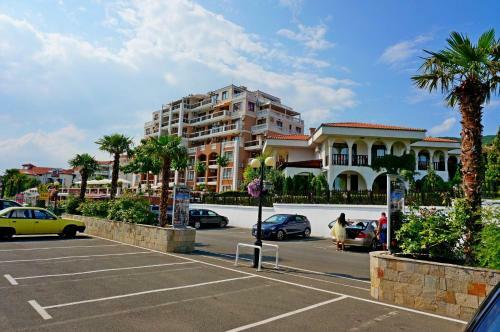 Gt Caprice Apartments