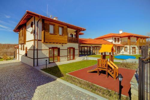 Villa Ivanovite Kashti