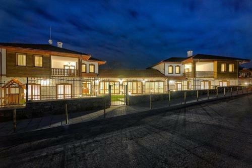 Villa Ivanovite Kashti