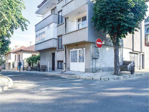 Three-bedroom Apartment In Tsarevo