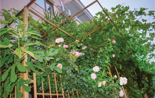 Three-bedroom Holiday Home In Tsarevo