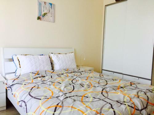 Psb Apartments In South Bay Beach Residence
