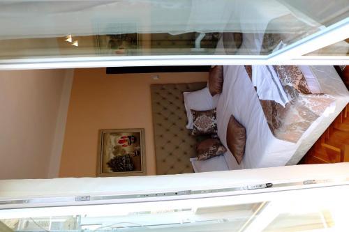 Sea Port Celebrity Apartment - Lets4holiday