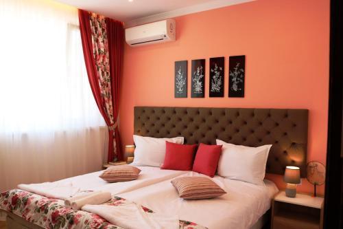 Sea Port Celebrity Apartment - Lets4holiday