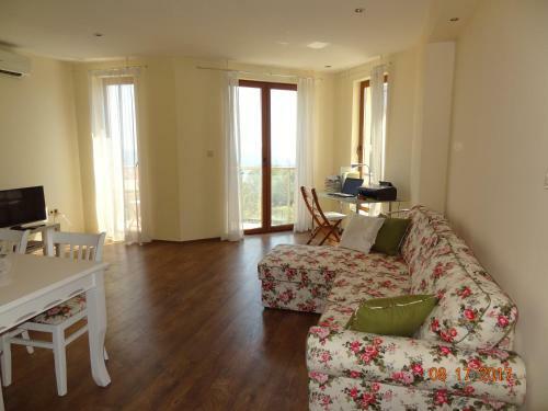 Aneta's Seaside Apartment