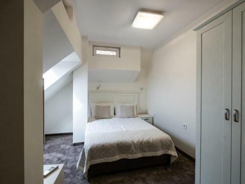 Hotel Caro Apartments & Rooms
